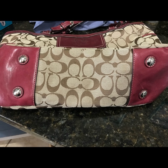 Coach Logo Purse red leather bottom - Picture 3 of 7